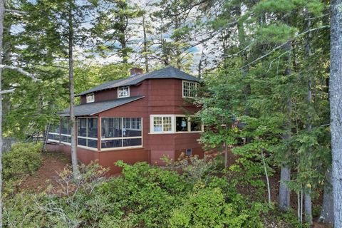 46 Laurel Island Lane Holderness NH 03227