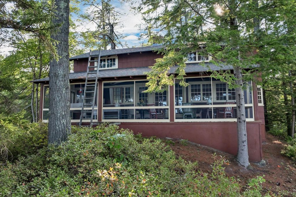 Photo of 46 Laurel Island Lane, Holderness, NH 03245 (MLS # 5061341)