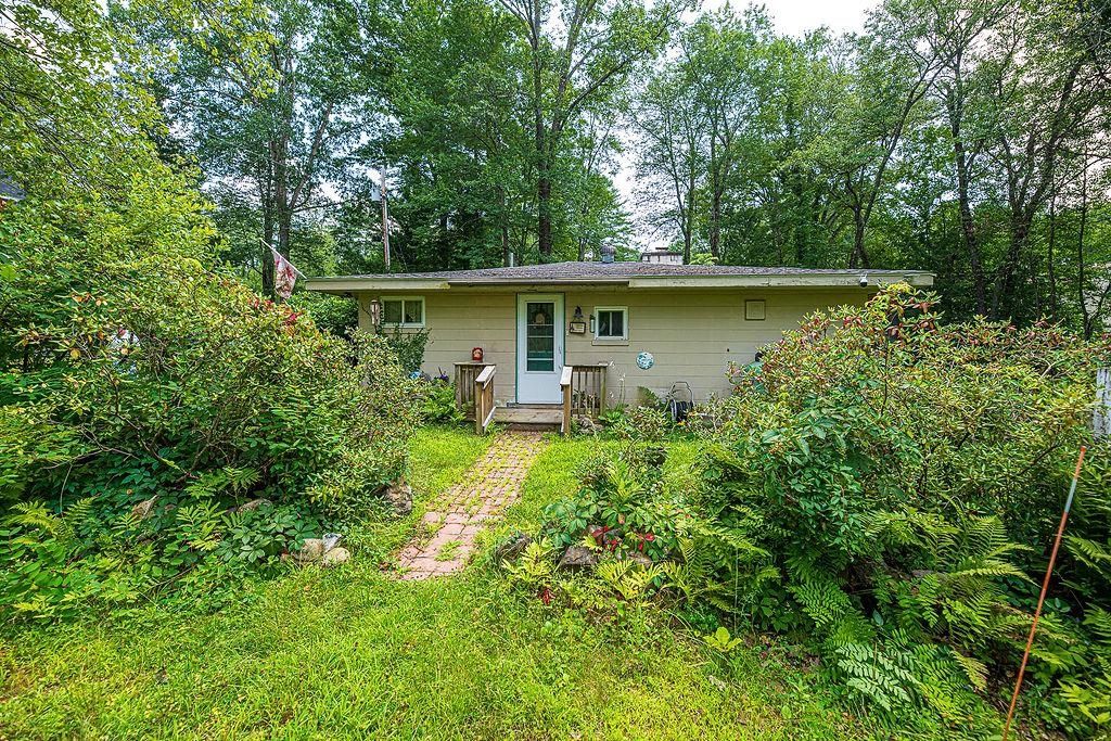 Photo of 5 Karen Road, Dunbarton, NH 03046 (MLS # 5054461)