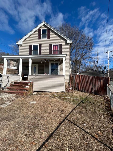 11 Millville Street Salem NH 03079