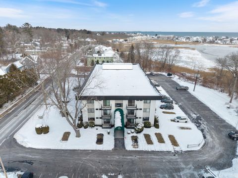 467 High Street 10 Hampton NH 03842