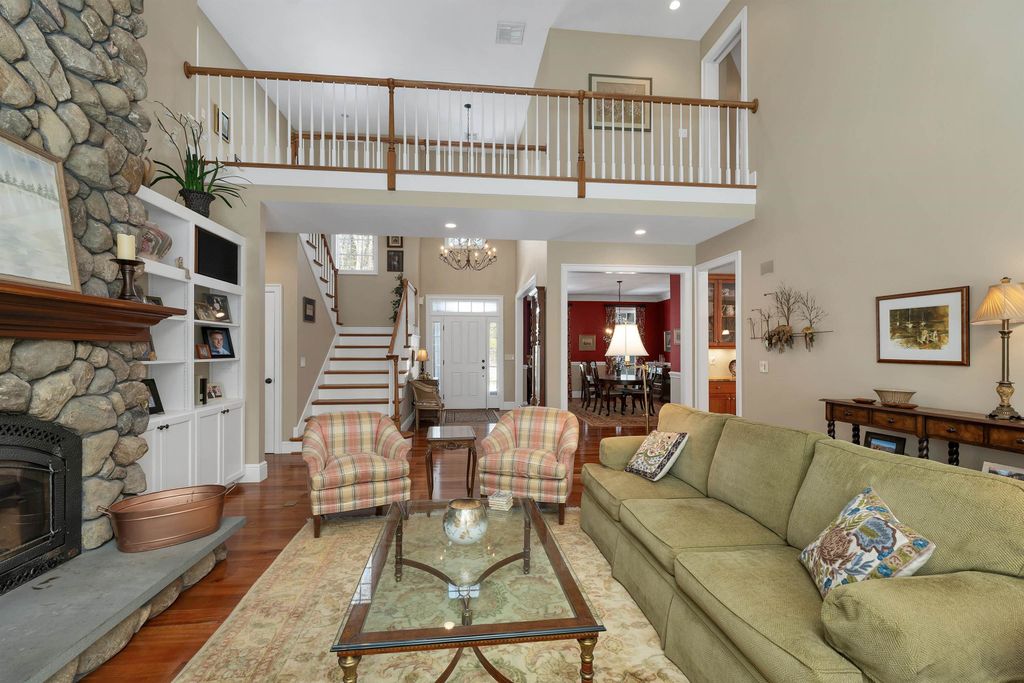 Photo of 27 Abenaukee Drive, Wolfeboro, NH 03894 (MLS # 5081035)