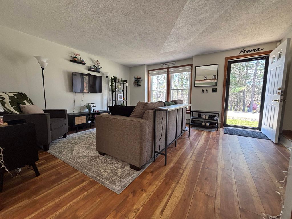 Photo of 12 Landmark Lane #A, Goffstown, NH 03045 (MLS # 5088082)