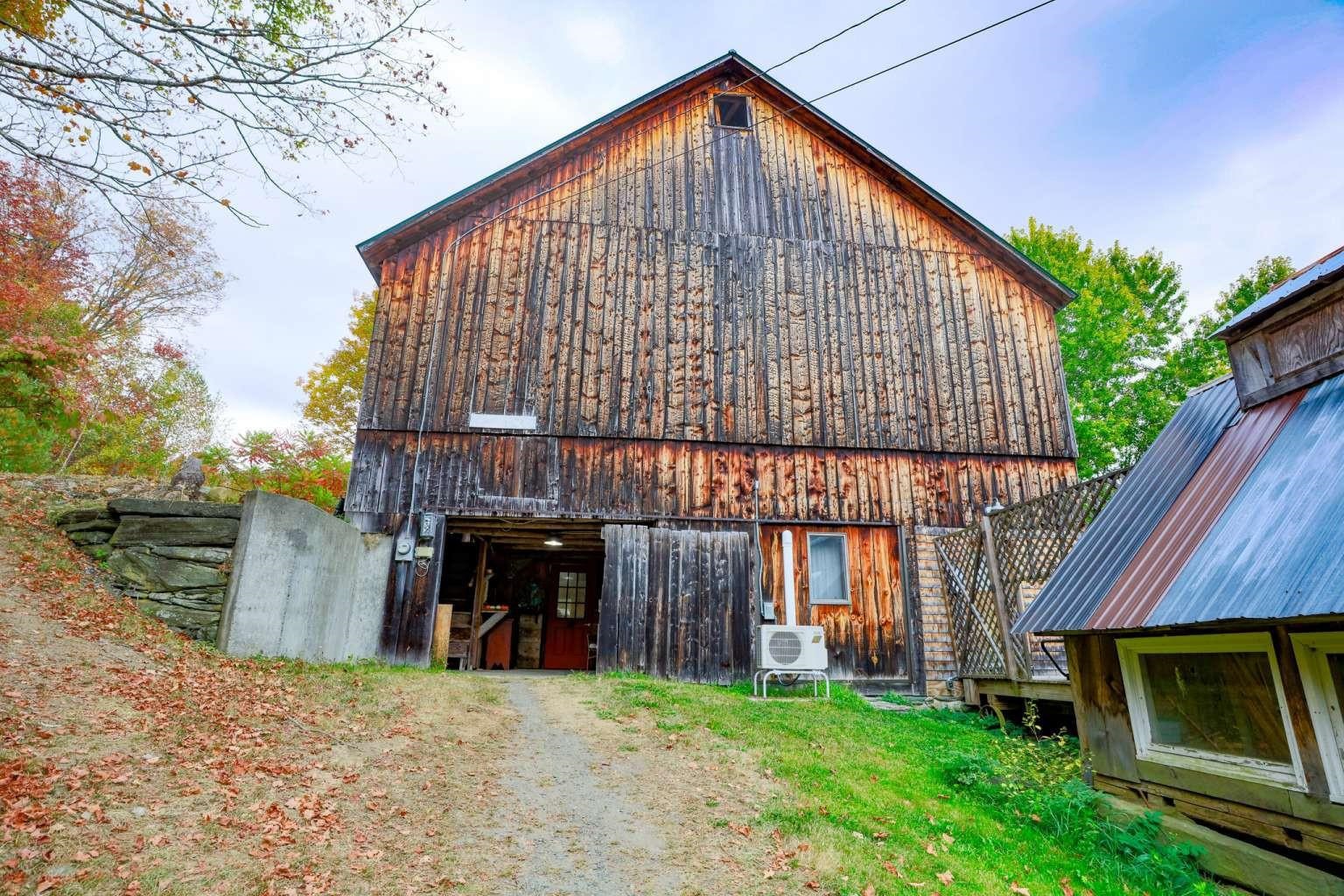 1312 Macintosh Hill Road