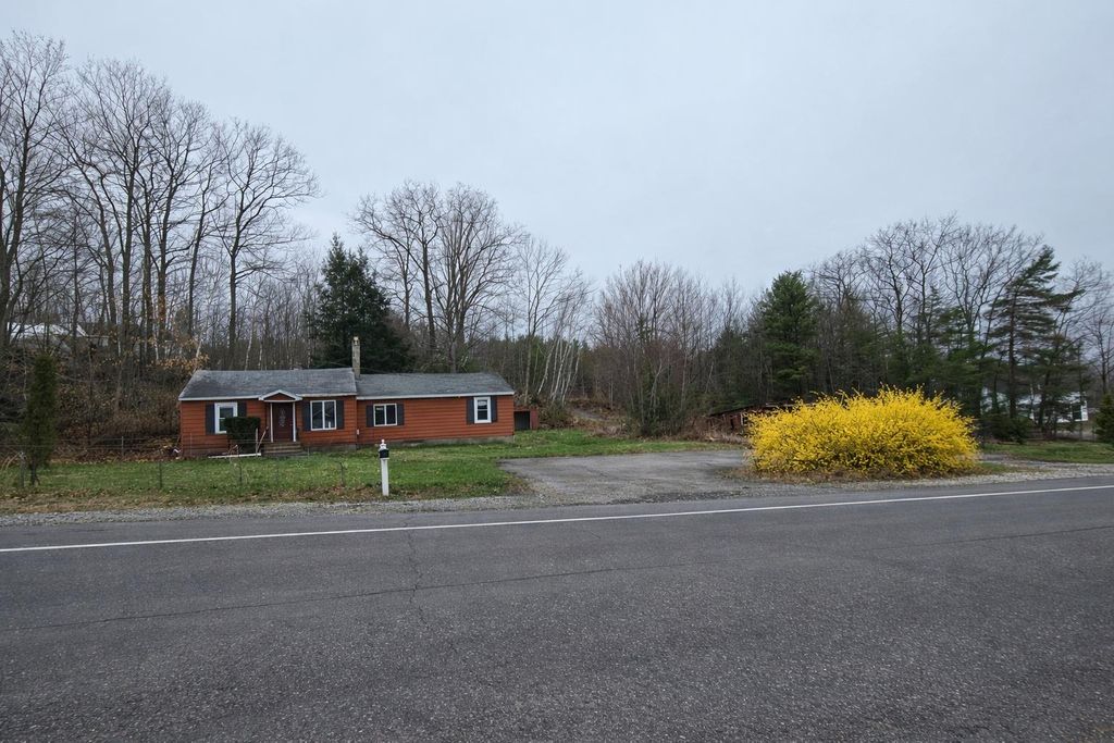 Photo of 192 Londonderry Turnpike, Hooksett, NH 03106 (MLS # 5085027)