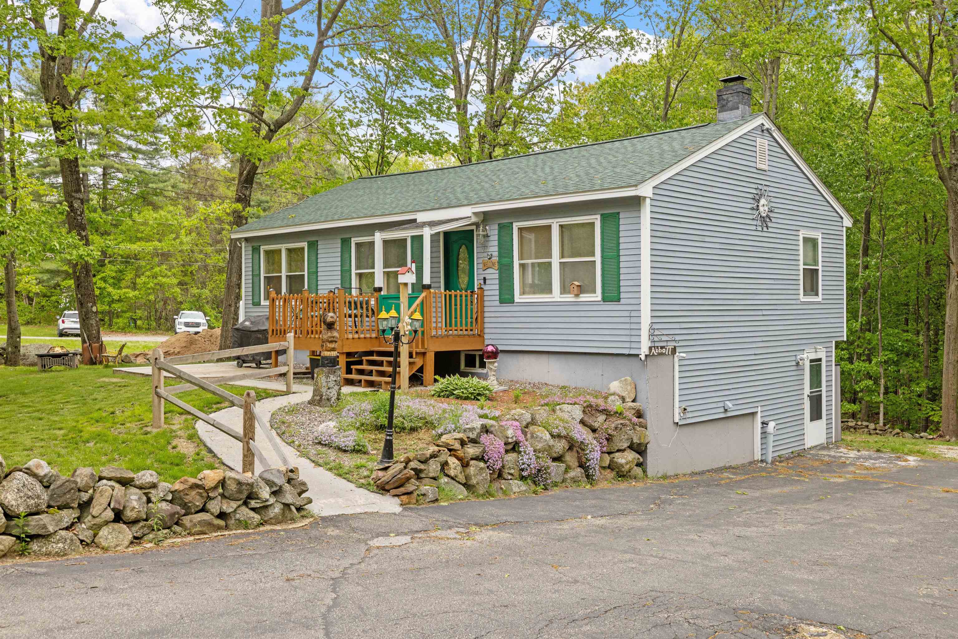 237 Weirs Road