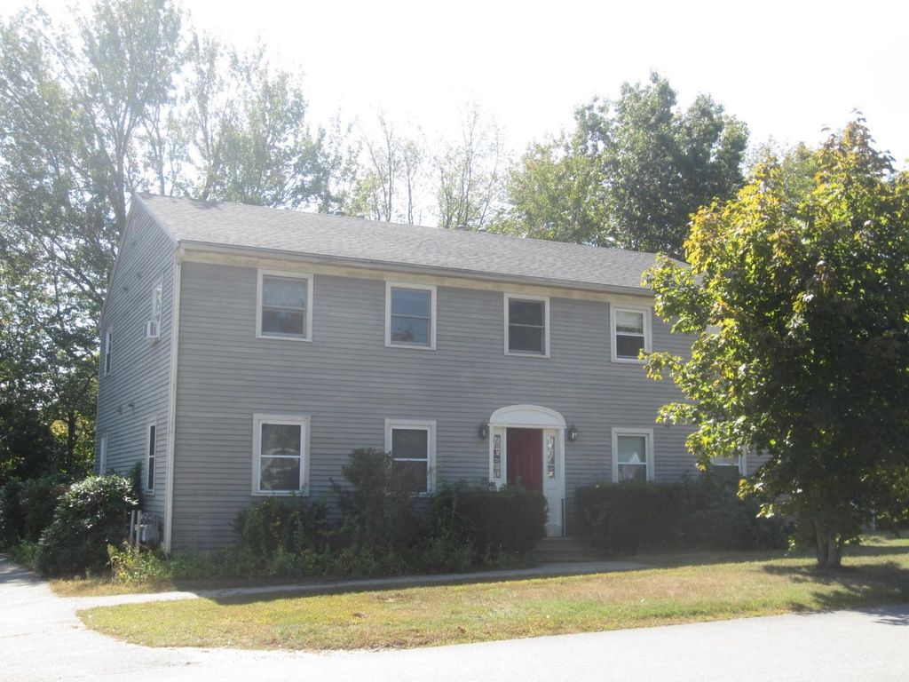 Photo of 3 Sinclair Avenue #4, Somersworth, NH 03878 (MLS # 5087176)