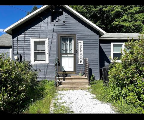 1873 Old River Road Hartford VT 05001