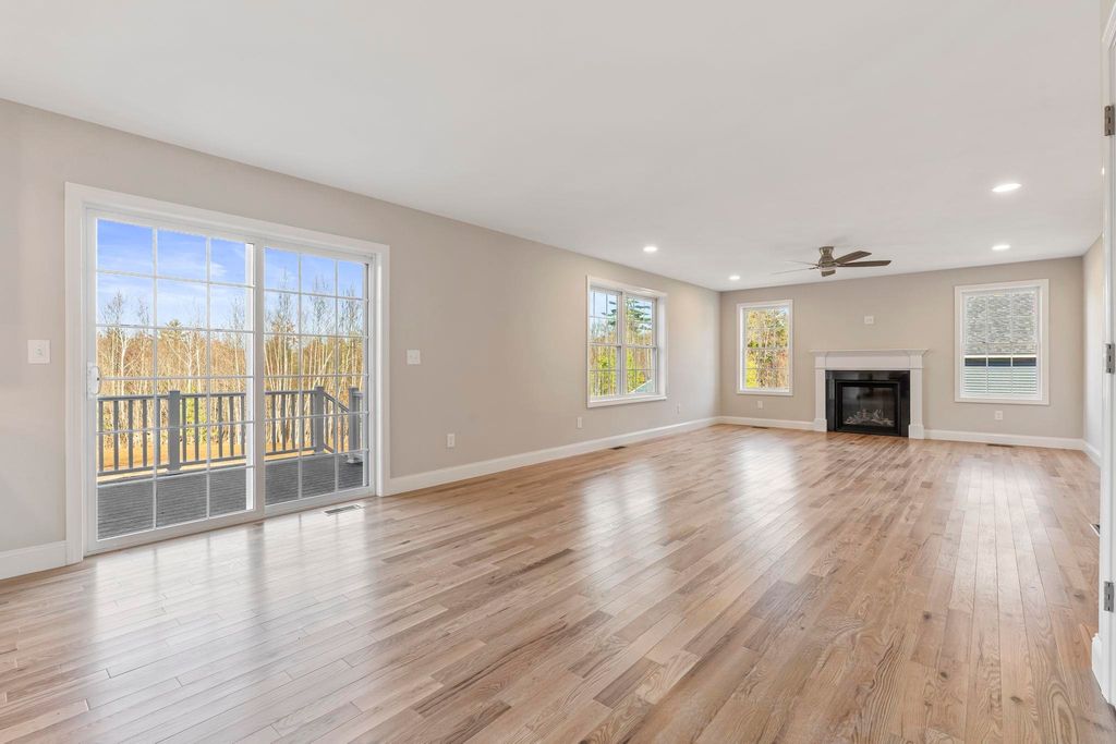 Photo of 293 Queen Street, Boscawen, NH 03303 (MLS # 5070258)