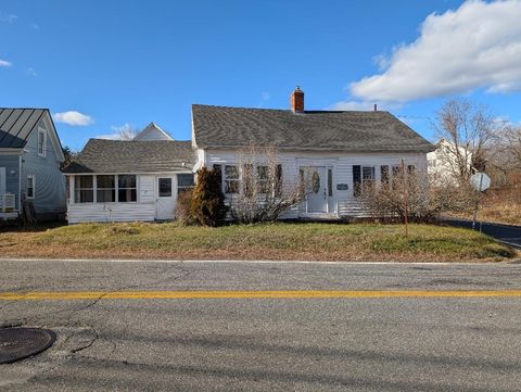 Photo of 21 Concord Hill Road, Pittsfield, NH 03263 (MLS # 5070493)