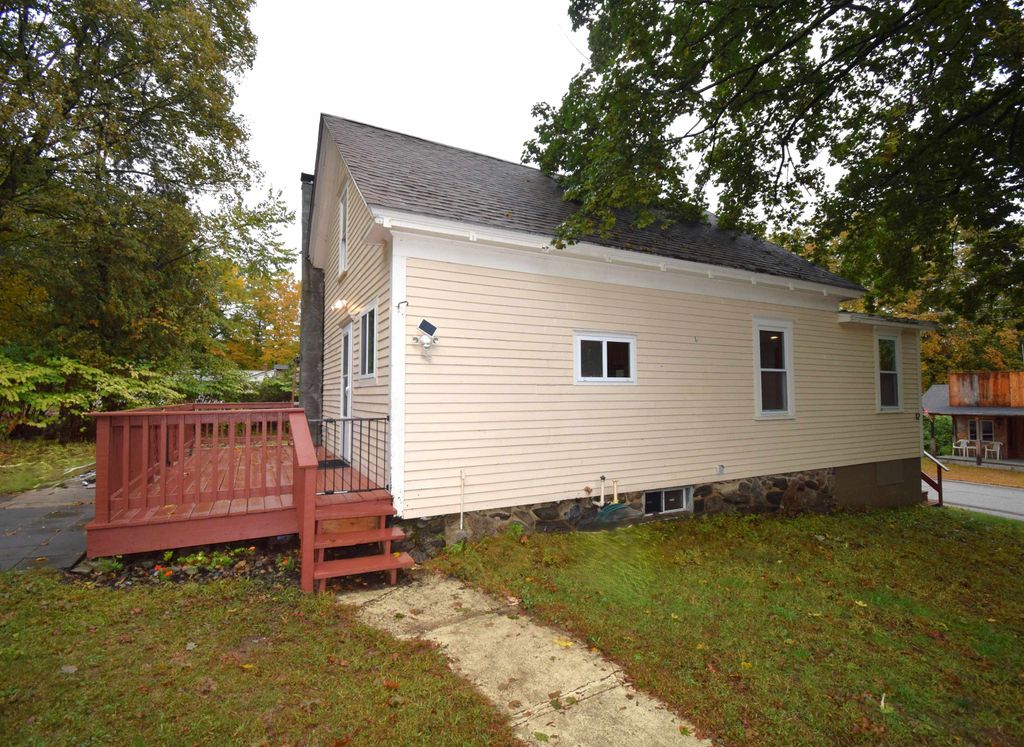 Photo of 12 River Road, Brentwood, NH 03833 (MLS # 5067532)