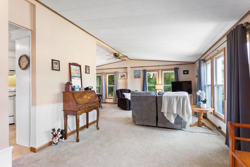 32 Monadnock Drive