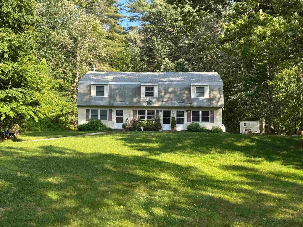 Photo of 4 Linda Lane #6, Stratham, NH 03885 (MLS # 5057035)