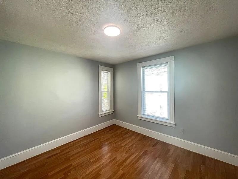 Manchester, New Hampshire 03103, United States, 3 Bedrooms Bedrooms, ,1 BathroomBathrooms,Residential,Active,190844