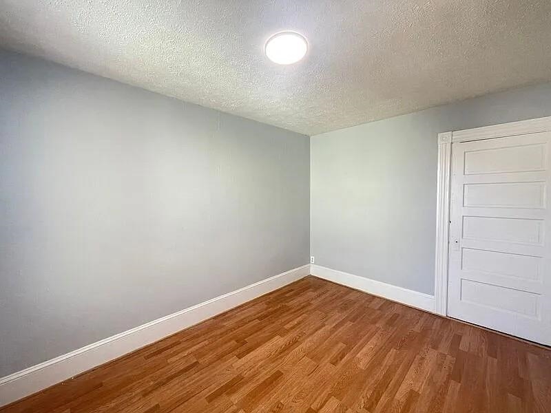 Manchester, New Hampshire 03103, United States, 3 Bedrooms Bedrooms, ,1 BathroomBathrooms,Residential,Active,190844