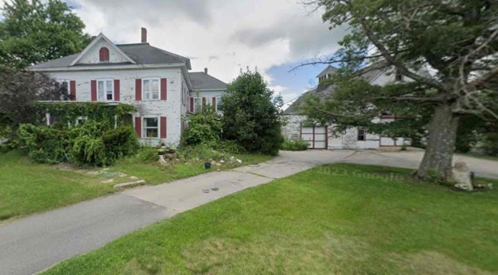 Photo of 111 Worthley Road, Bedford, NH 03110 (MLS # 5064920)