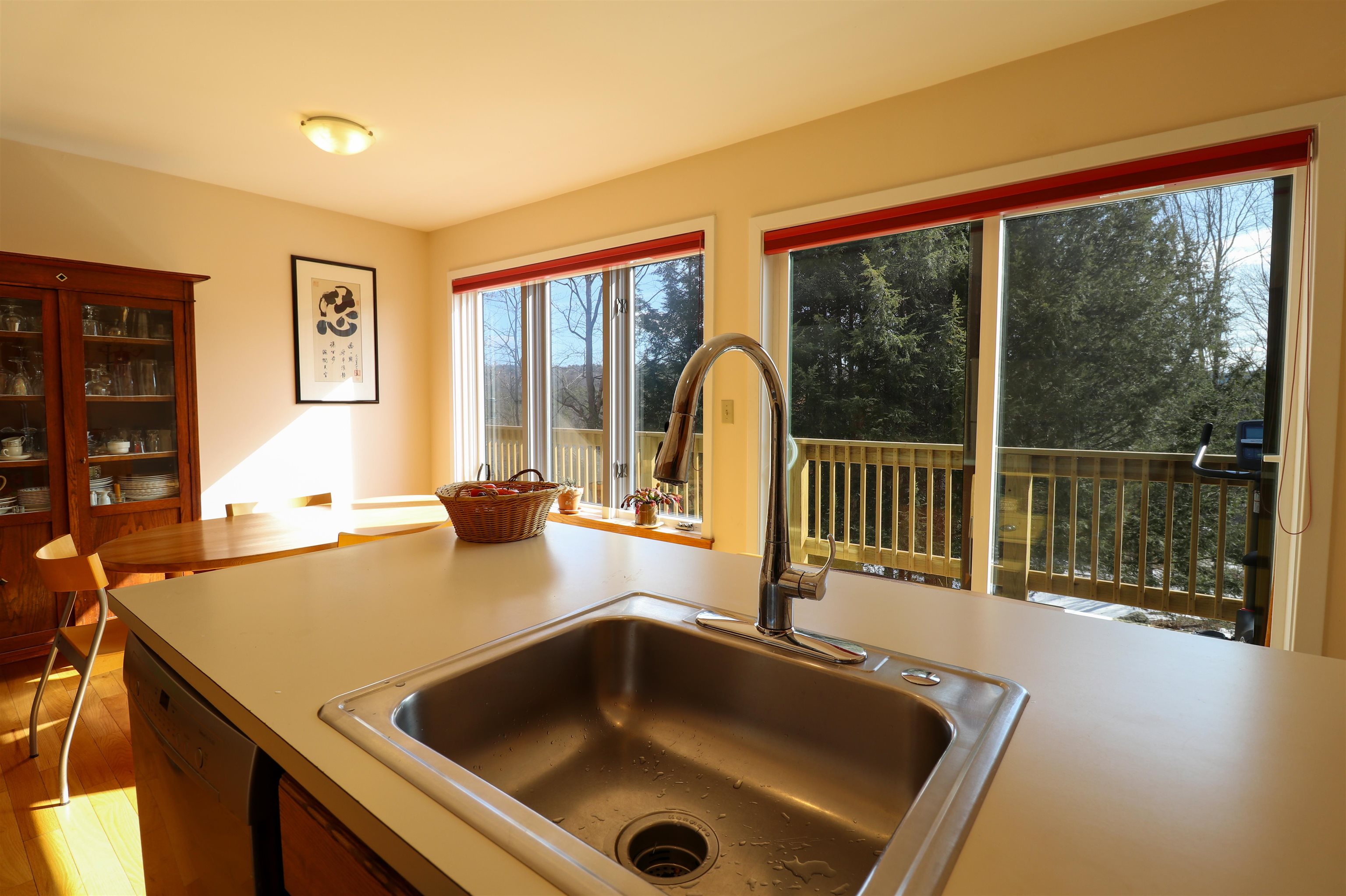 27 College Hill Road