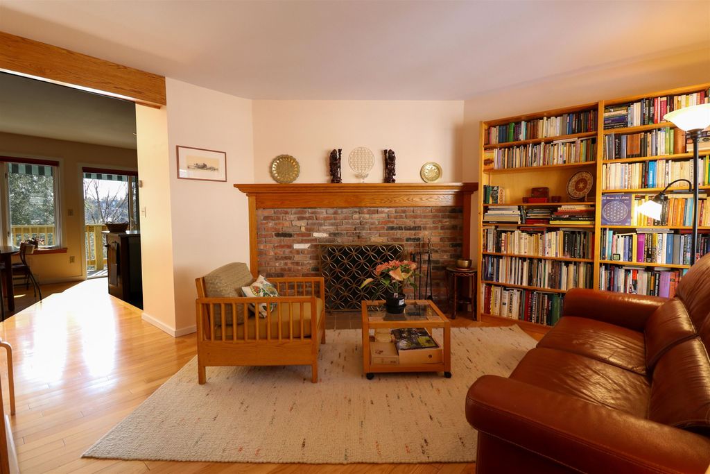 Photo of 27 College Hill Road, Hanover, NH 03755 (MLS # 5079972)