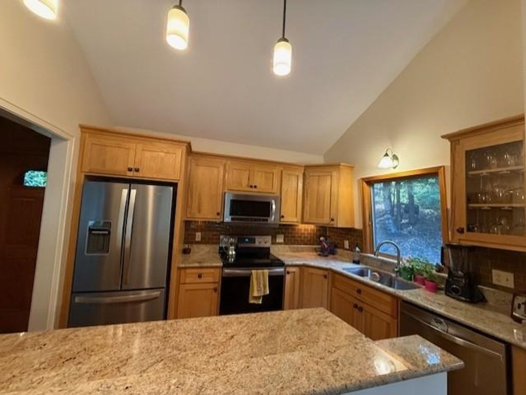 Photo of 38 Pine Grove Road, Sunapee, NH 03782 (MLS # 5074435)