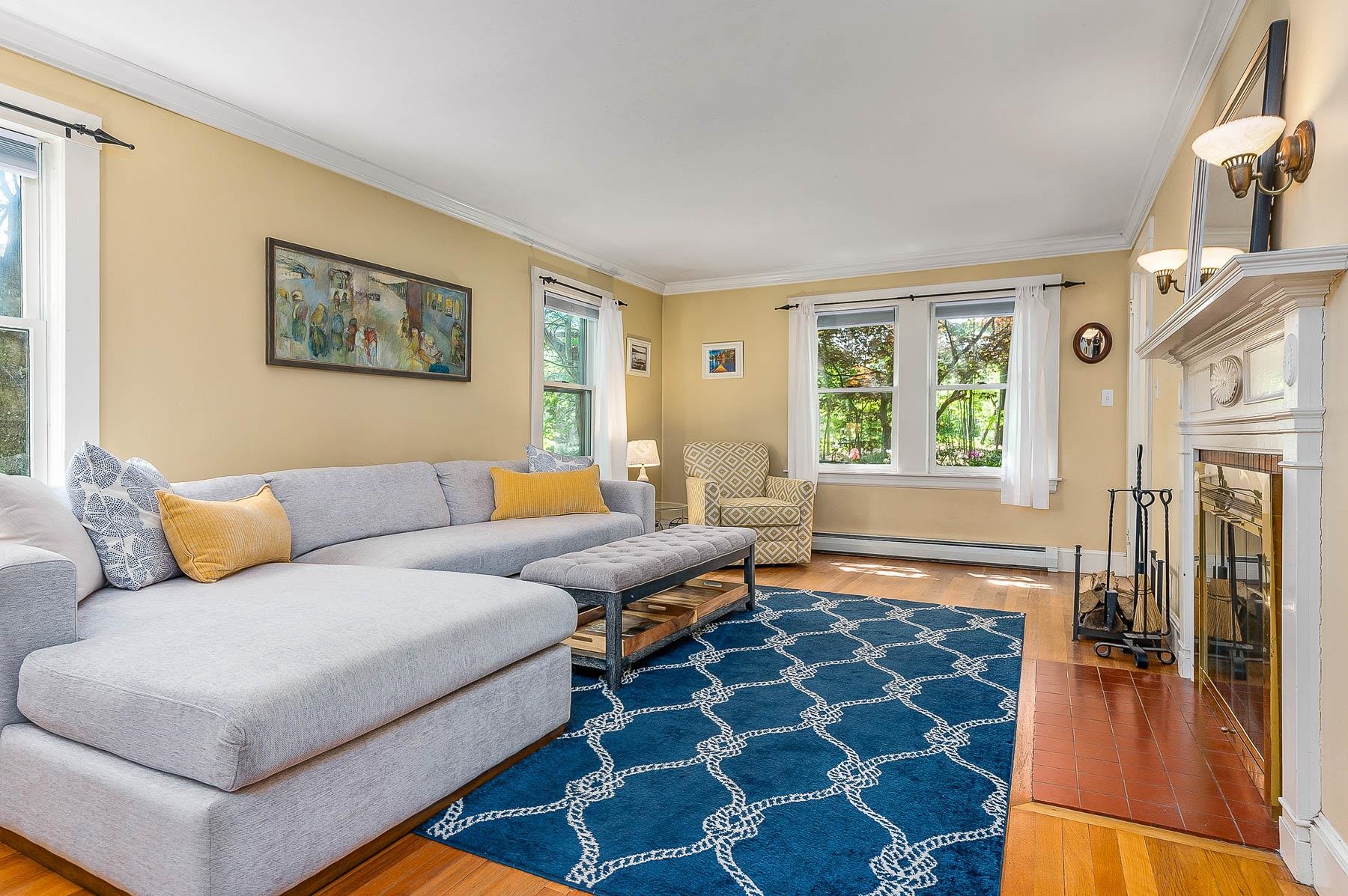 29 Woodlawn Avenue