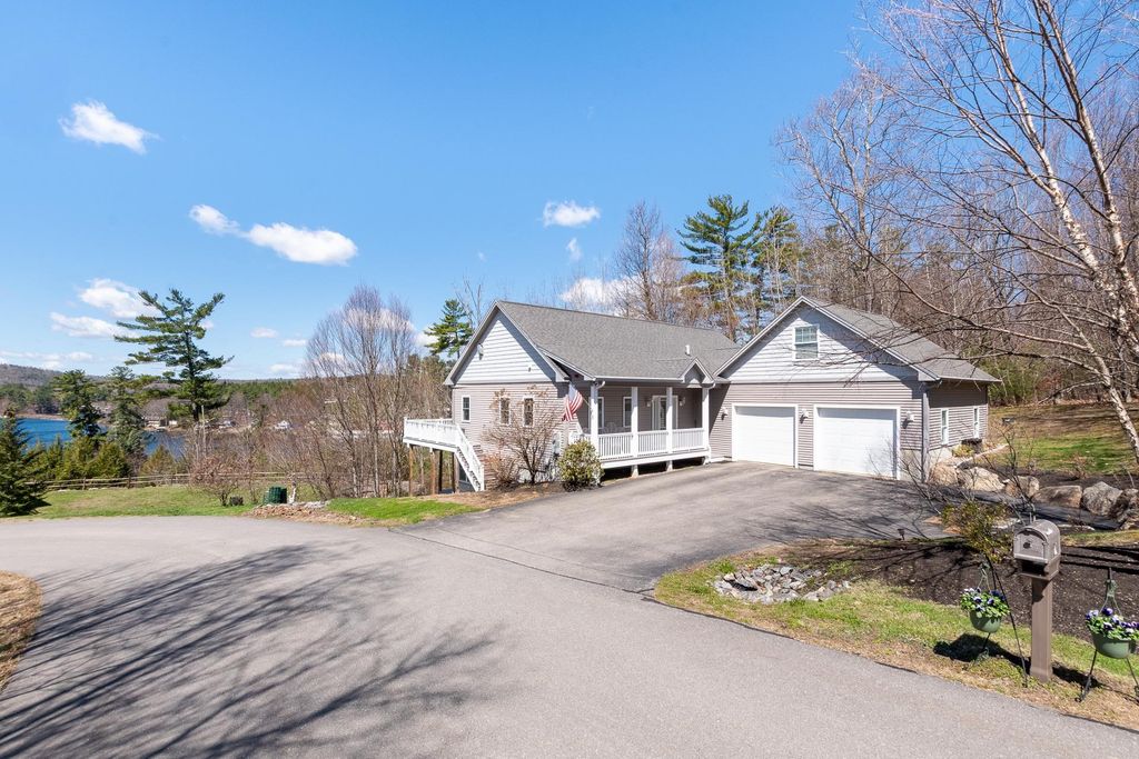 Photo of 511 Violette Circle, Laconia, NH 03246 (MLS # 5086036)
