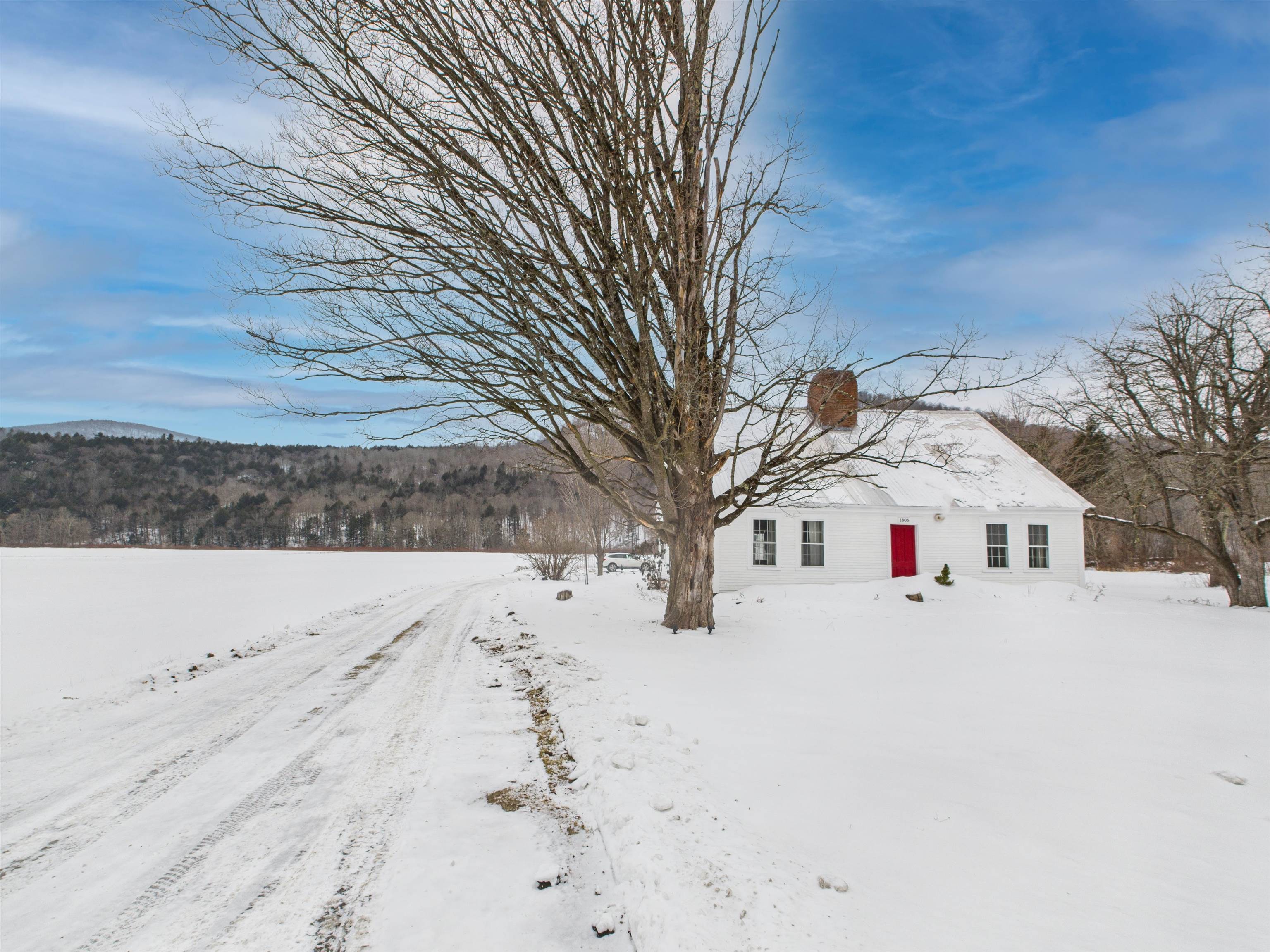 1806 Route 100 South