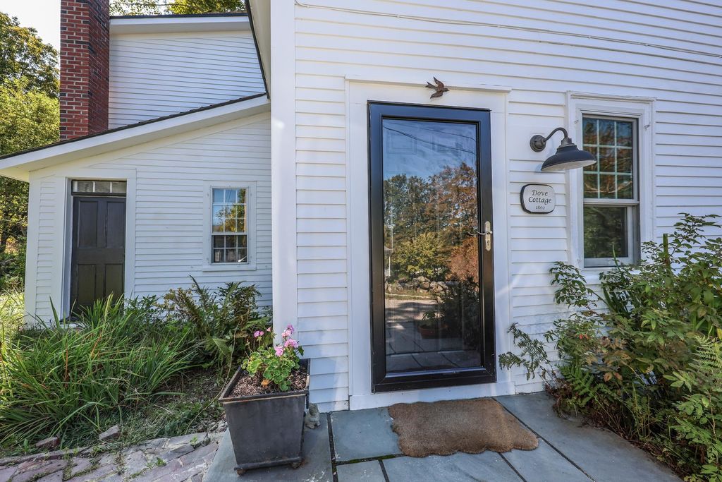 Photo of 89 Old Henniker Road, Hopkinton, NH 03229 (MLS # 5060974)