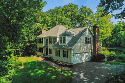 30 Lancaster Lane Bedford NH 03110