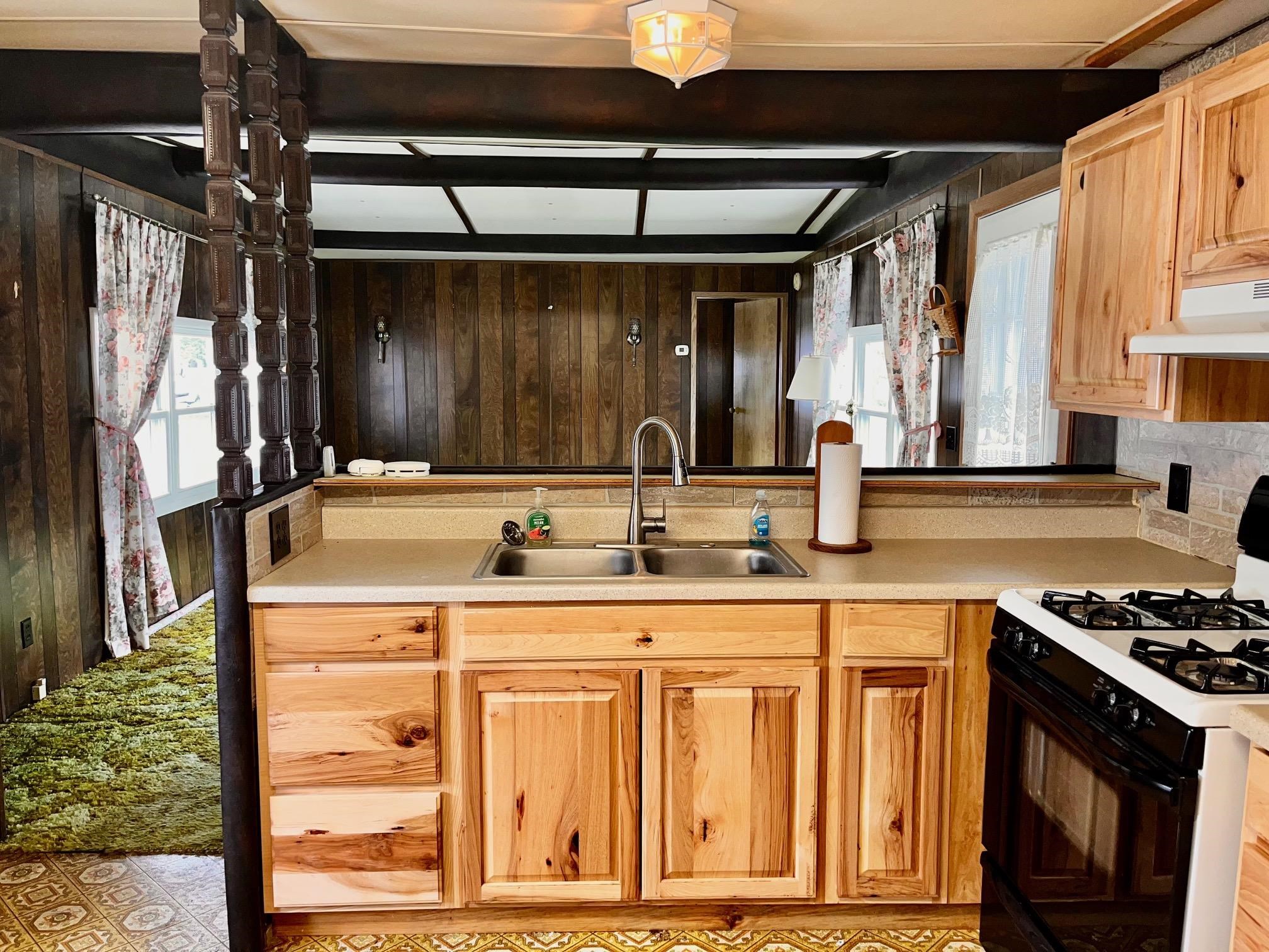 303 Old Lakeshore Road H-2