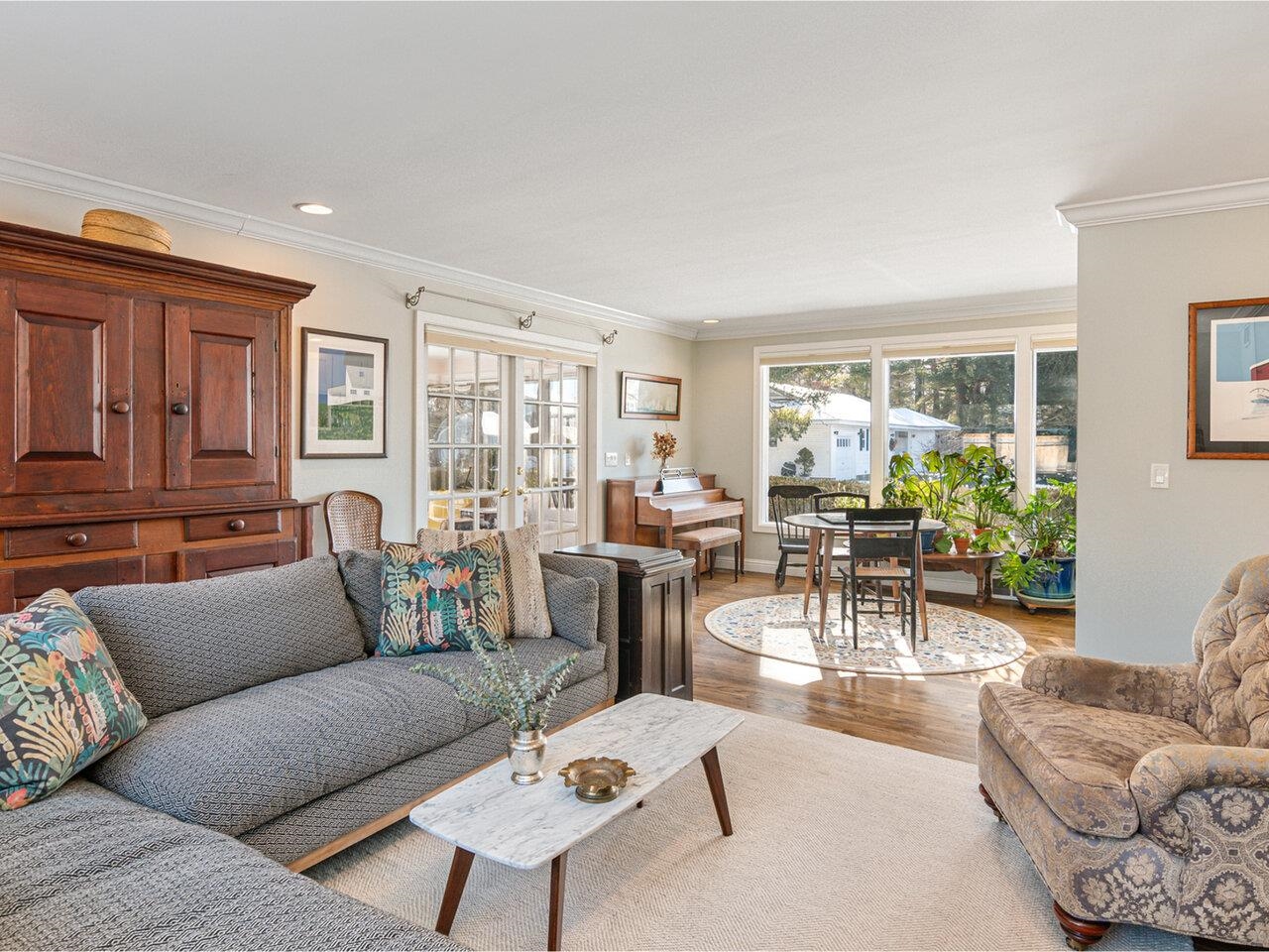 4 Mount View Court
