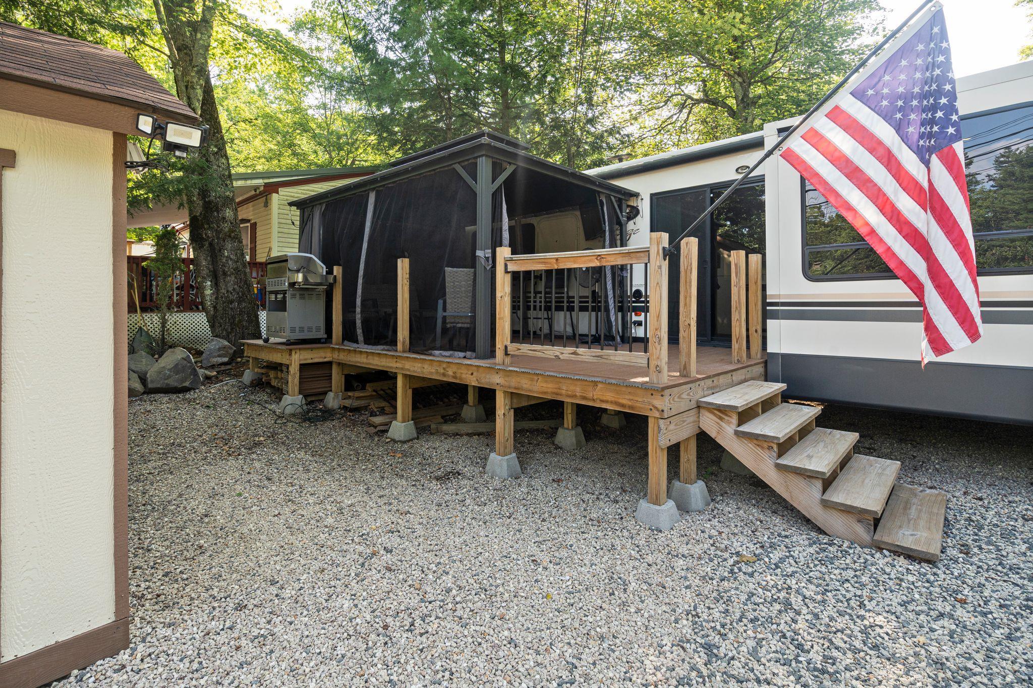 184 Pocahontas Lane 184