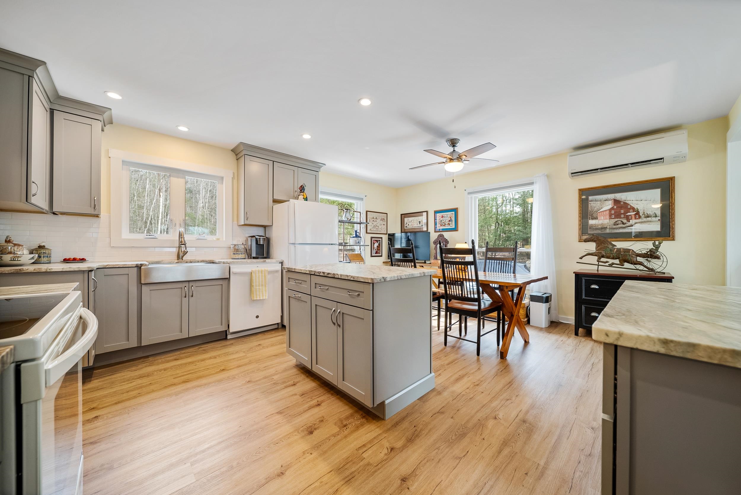 109 Middle Winchendon Road