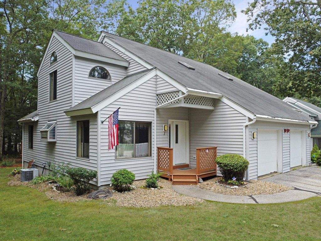 Photo of 1 Balsam Court, Atkinson, NH 03811 (MLS # 5059733)