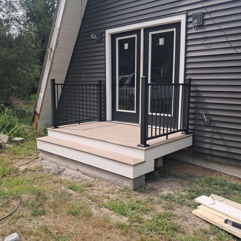 Photo of 8 Tebbetts Road, Rochester, NH 03867 (MLS # 5071144)