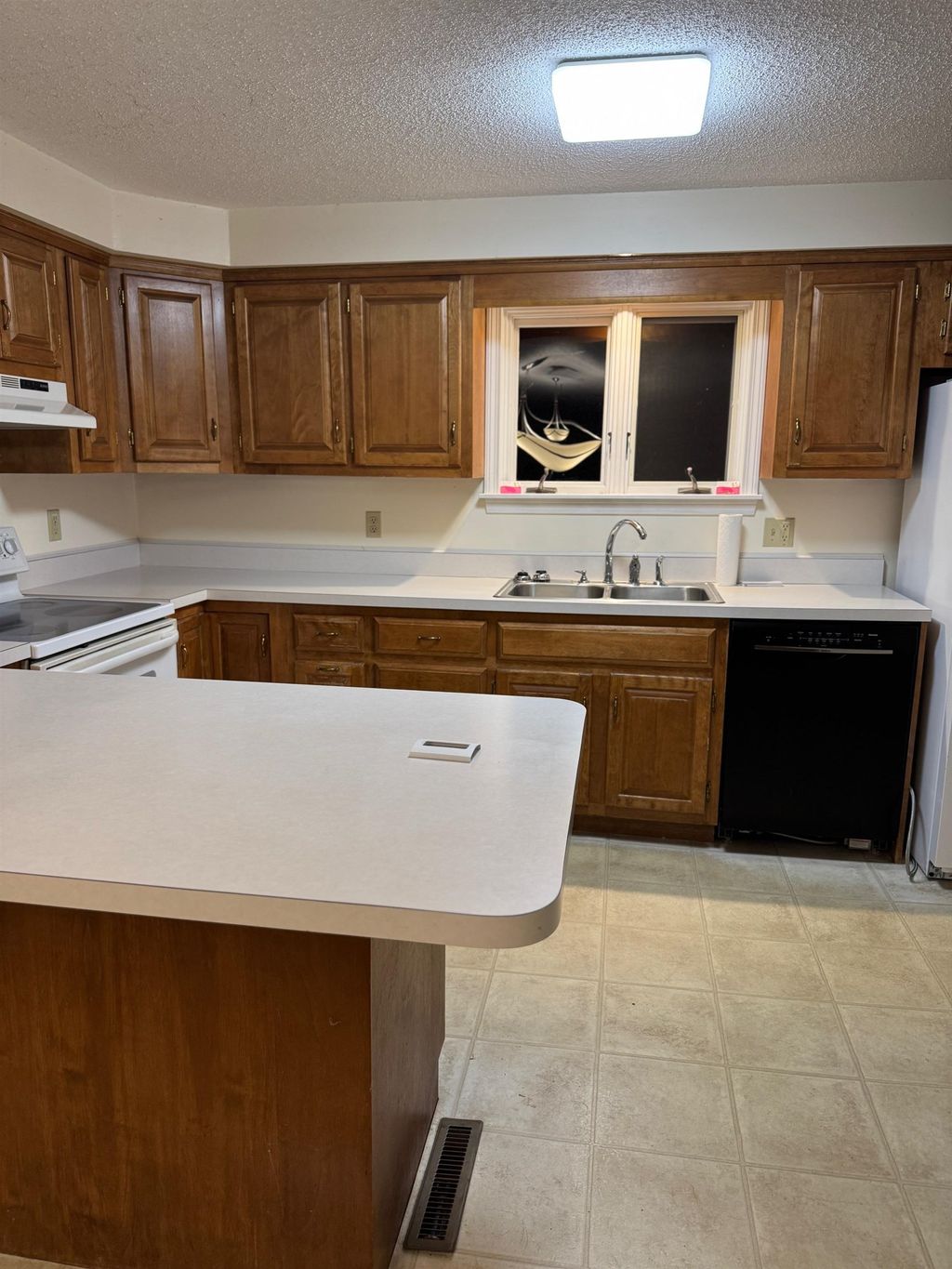 Photo of 153 Coffin Road #4, Epping, NH 03042 (MLS # 5073871)