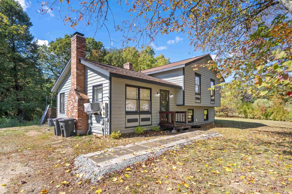 Photo of 104 New Hampton Road, Franklin, NH 03235 (MLS # 5063761)