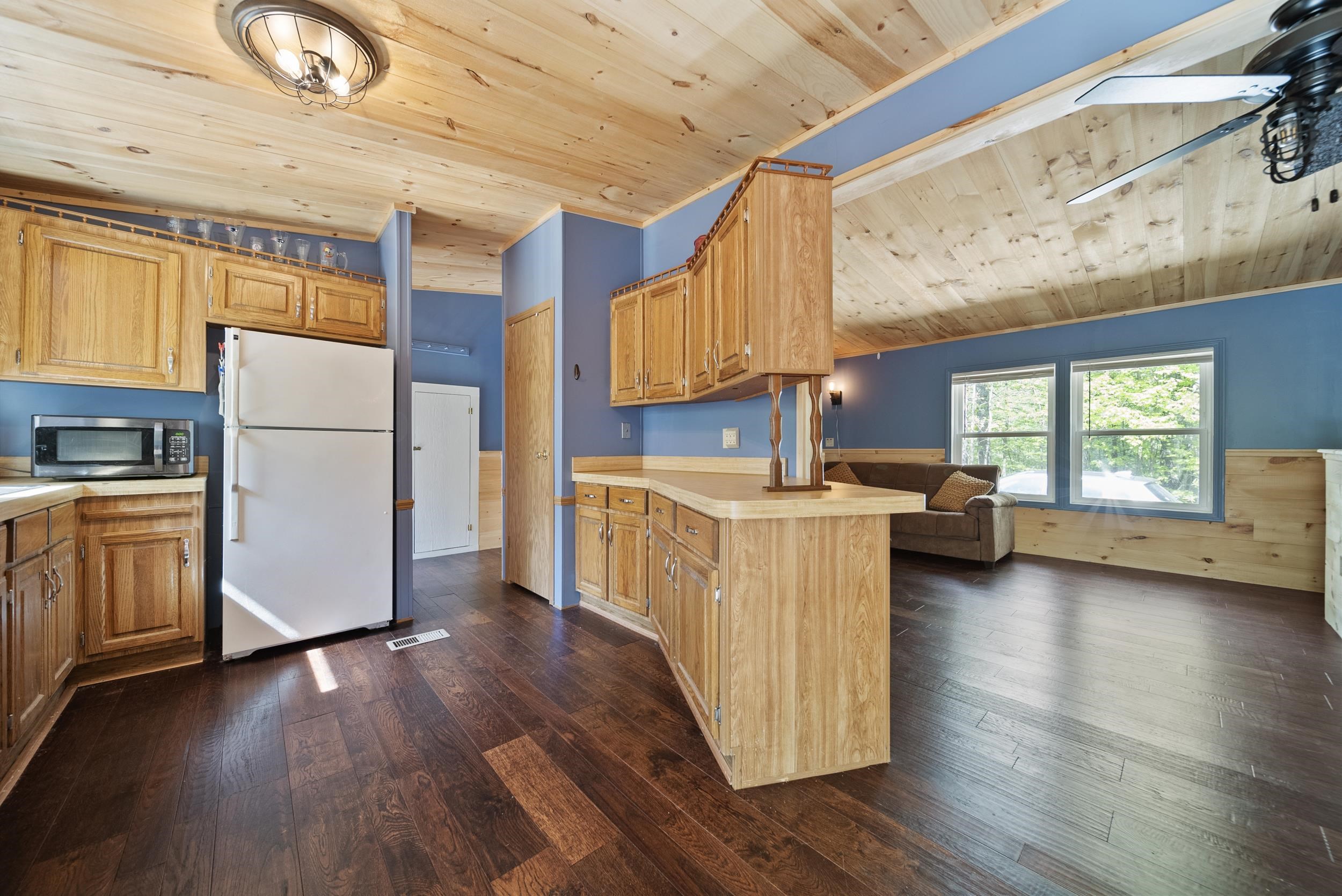 6 Arrowhead Drive