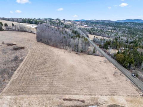 Bennett Hill Road Colebrook NH 03576