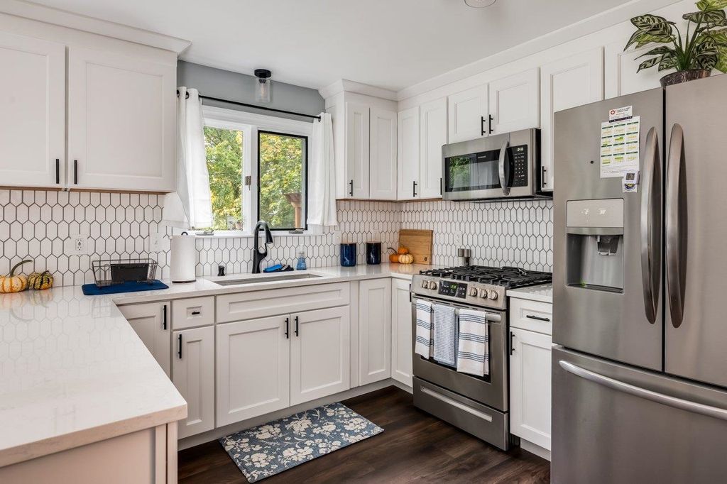 Photo of 7 McIntire Court, Rochester, NH 03867 (MLS # 5066872)