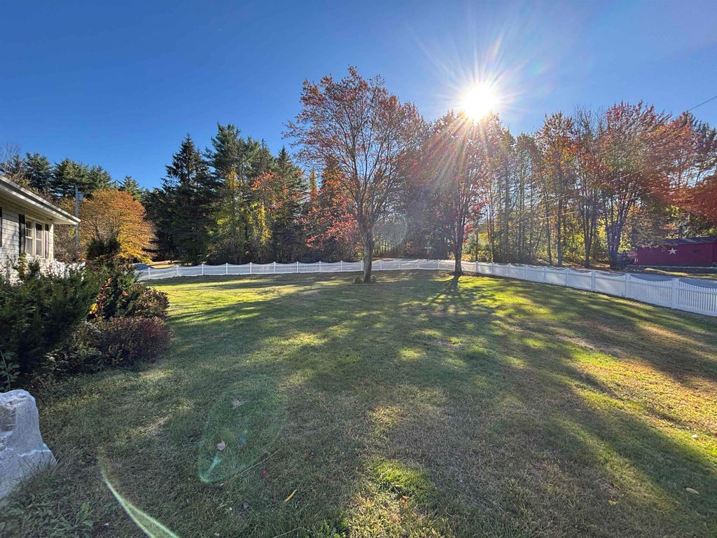 Photo of 2 Lincoln Drive, Bow, NH 03304 (MLS # 5065213)