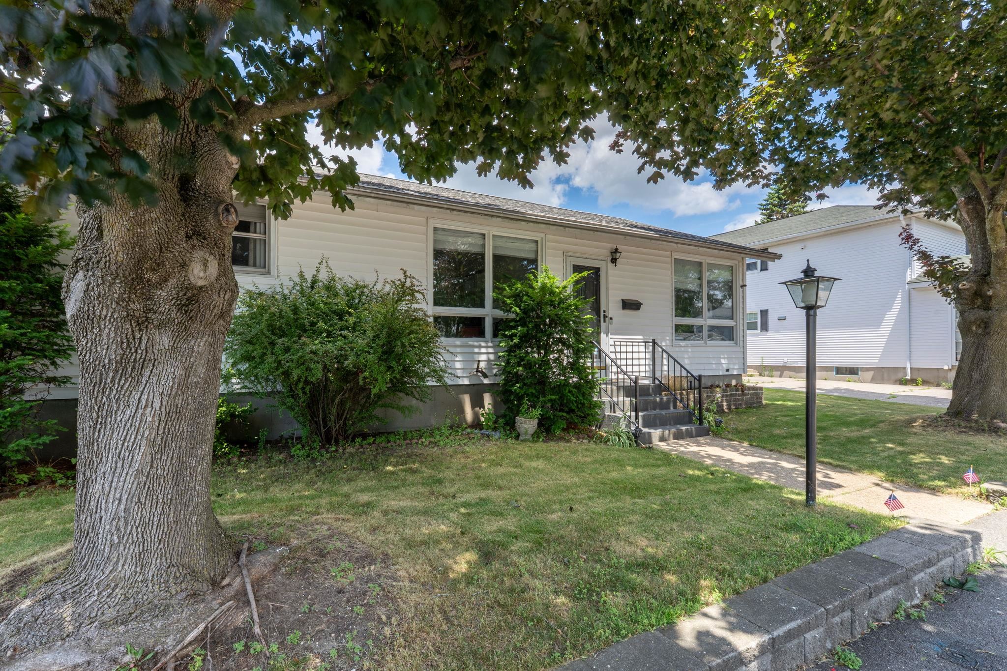 492 Cedar Street