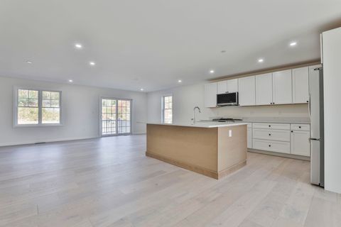 Photo of 23 Autumn Lane #25, Raymond, NH 03077 (MLS # 5063137)