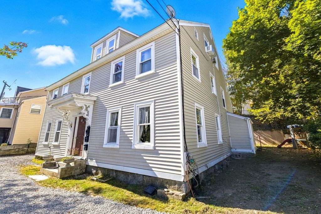 Photo of 2 Chapel Street, Newmarket, NH 03857 (MLS # 5065422)