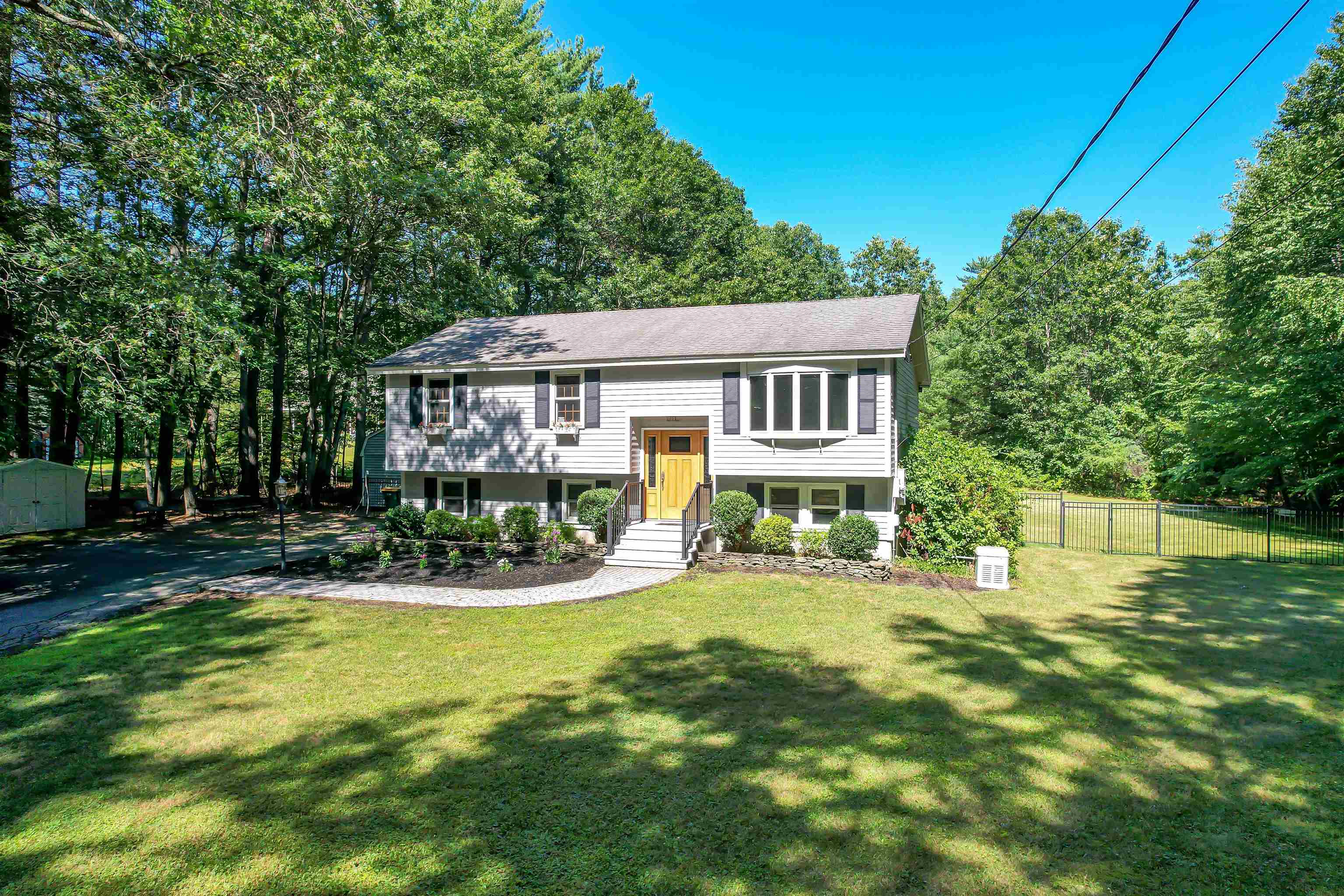 8 Phoenix Drive