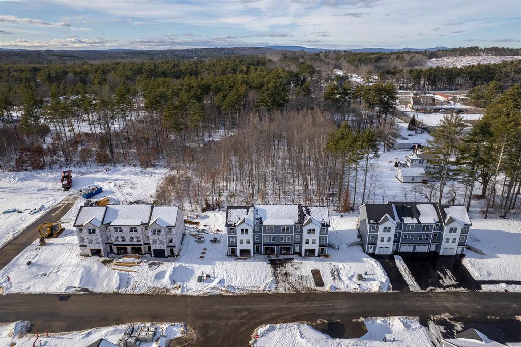 Photo of 14 The Crossings at Village Center, Barrington, NH 03825 (MLS # 5075359)
