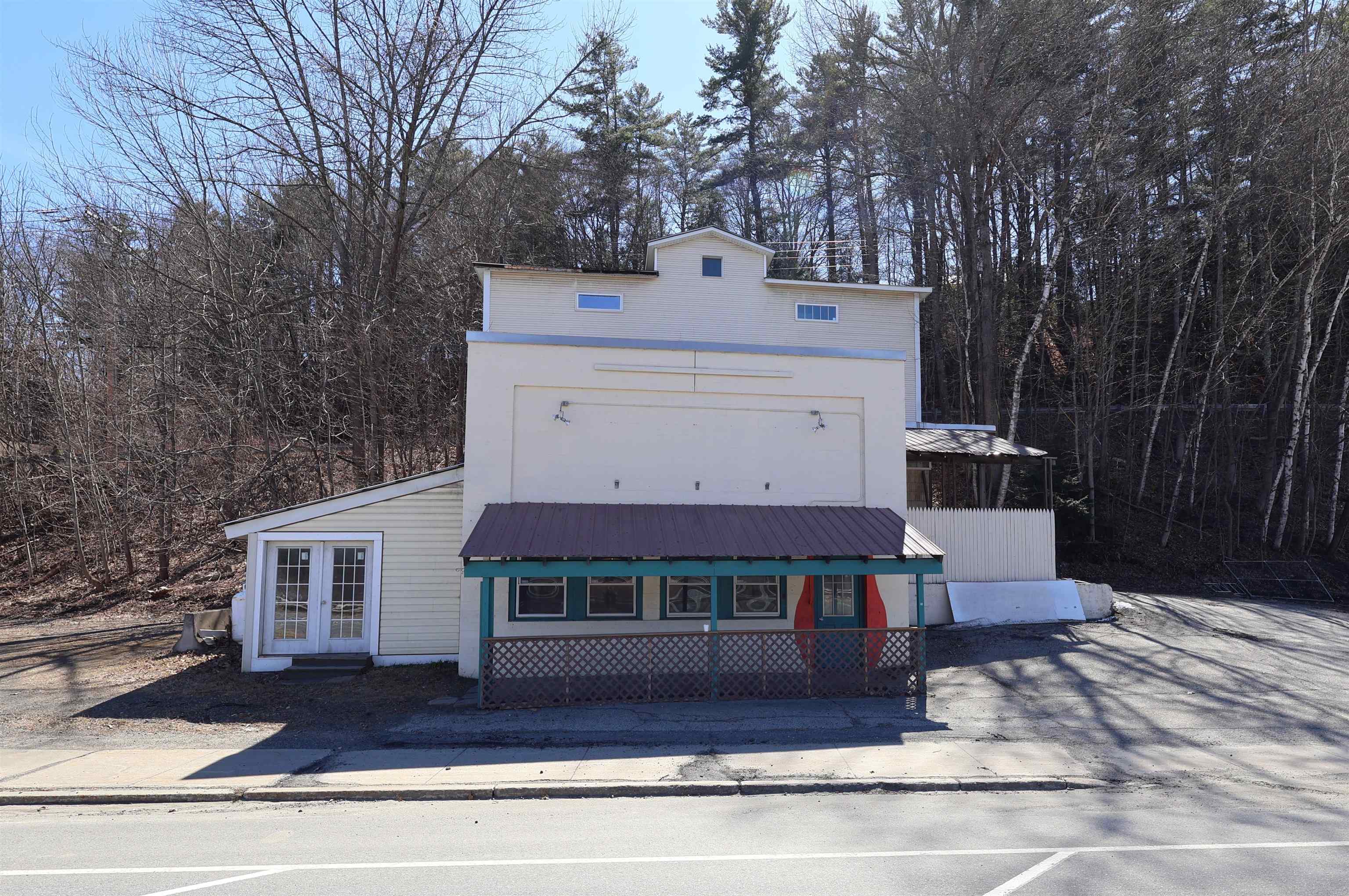 568 North Main Street