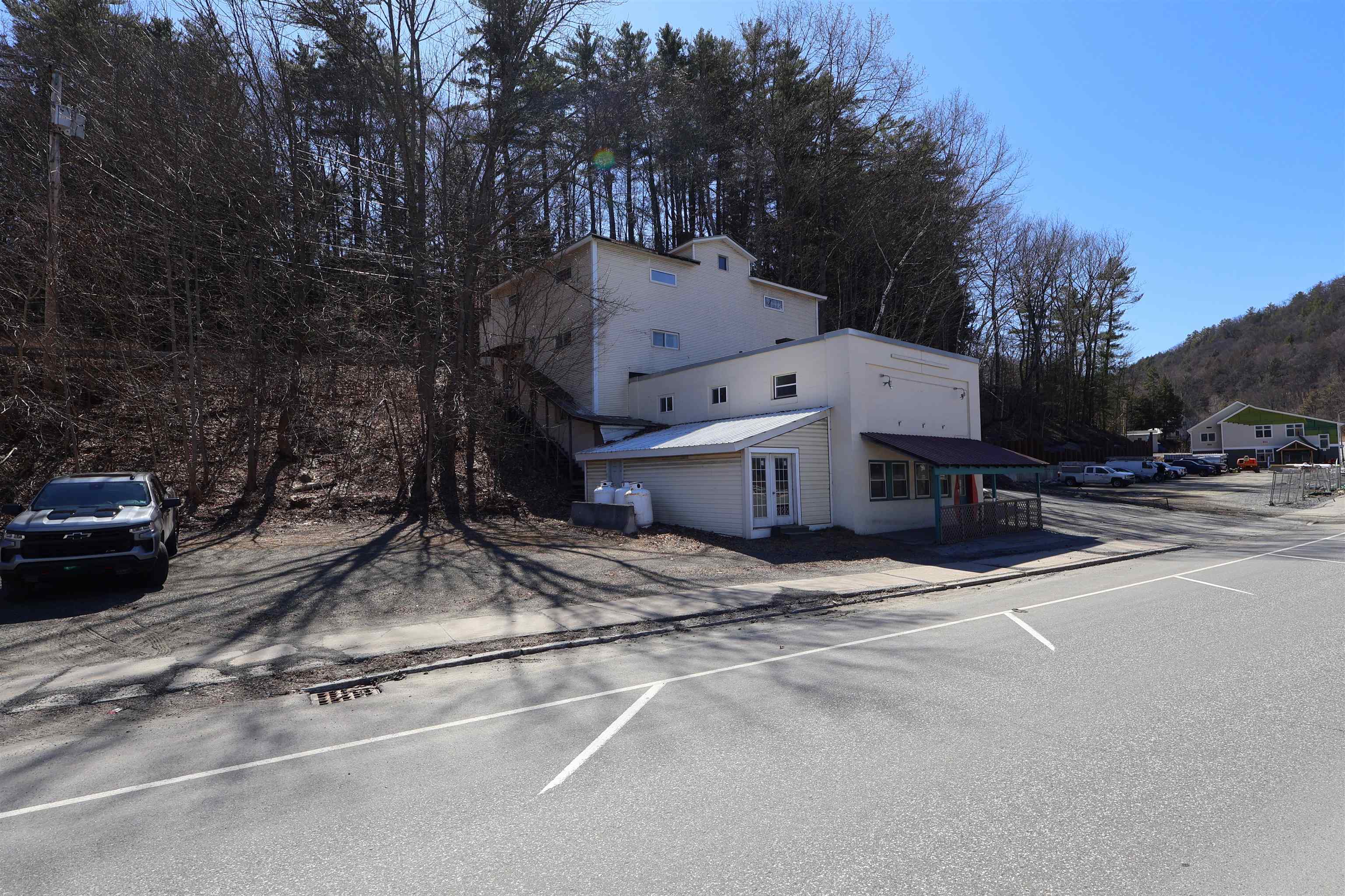 568 North Main Street