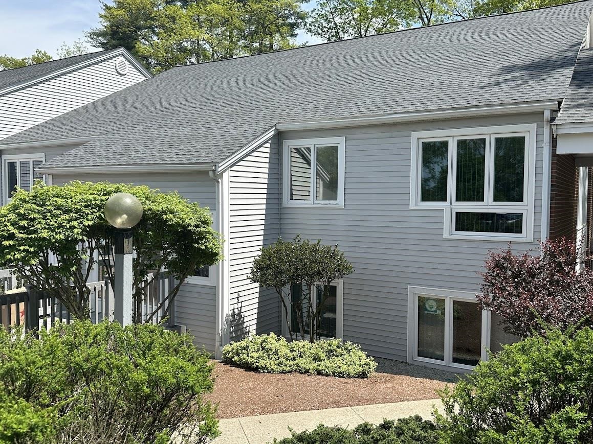 74 Northeastern Boulevard 16