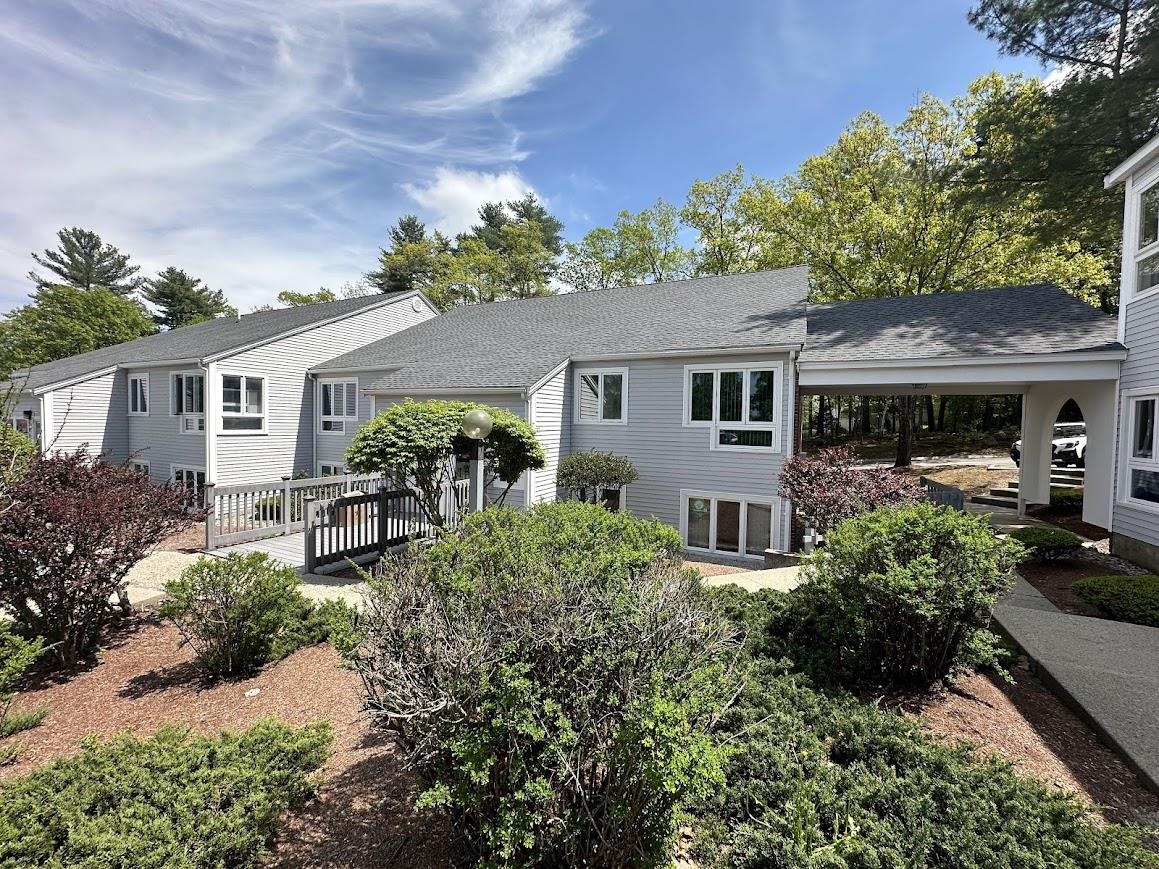 74 Northeastern Boulevard 16