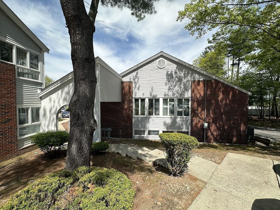 74 Northeastern Boulevard 16